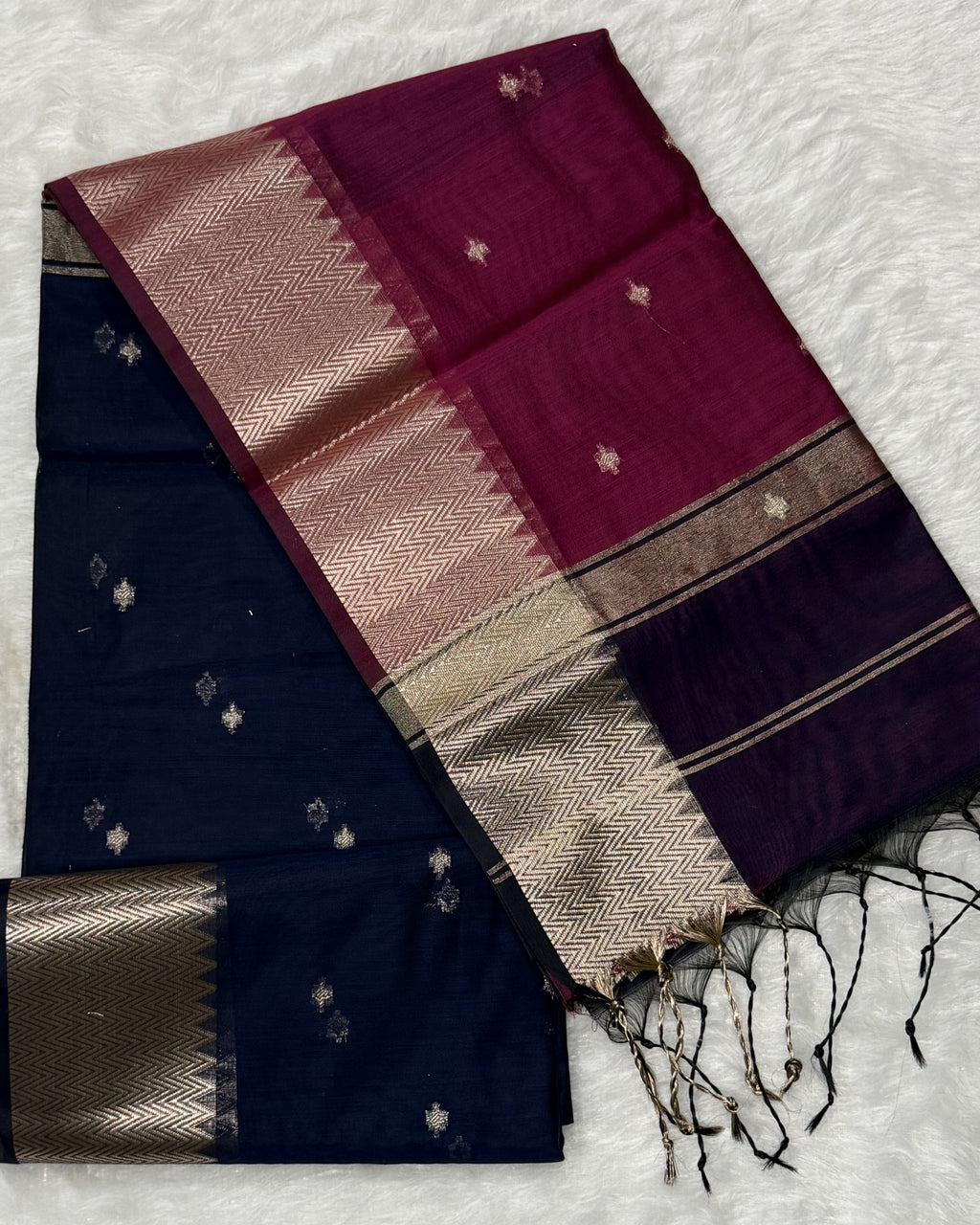 Maheswari - Cotton Silk - Navy Blue Majenta Butti