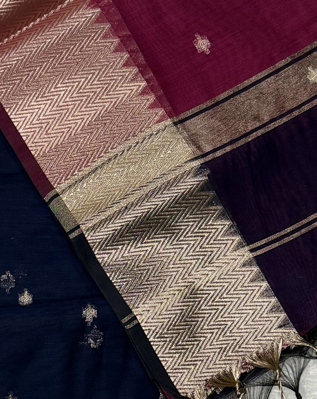 Maheswari - Cotton Silk - Navy Blue Majenta Butti