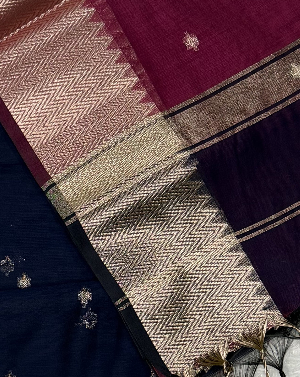 Maheswari - Cotton Silk - Navy Blue Majenta Butti