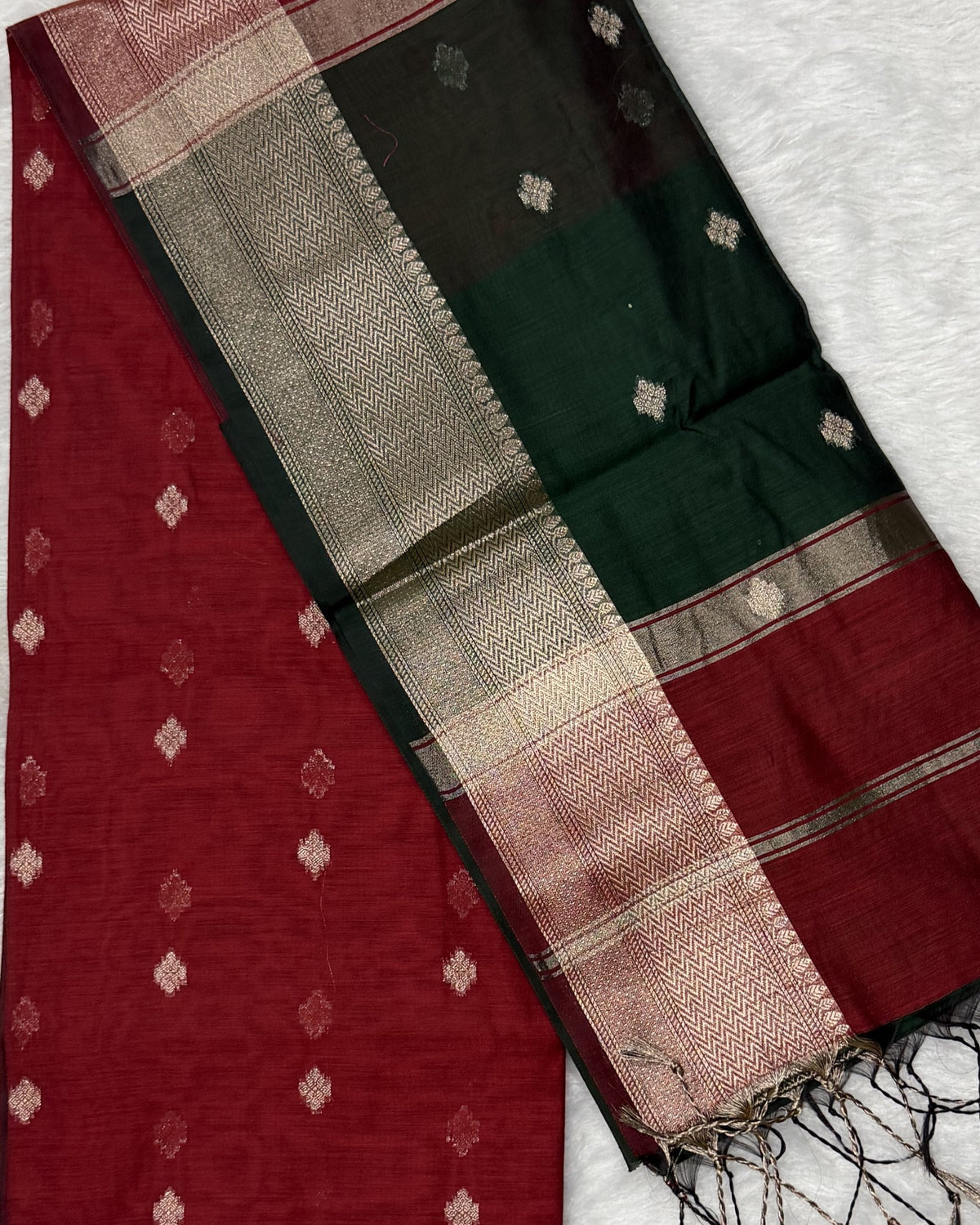 Maheshwari - Cotton Silk - Red Green Butti