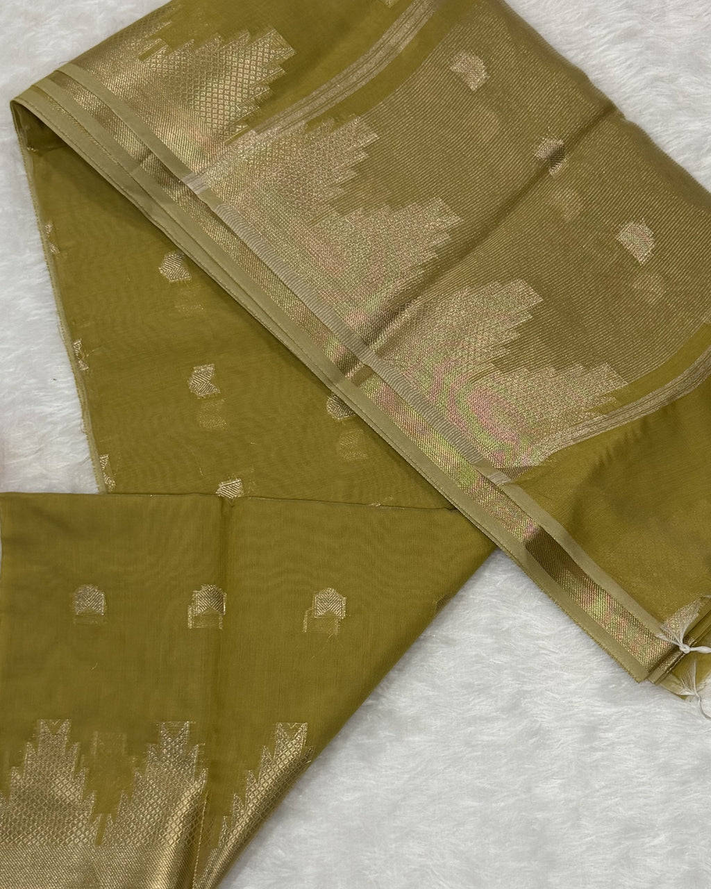 Maheshwari - Cotton Silk - Golden Arrows