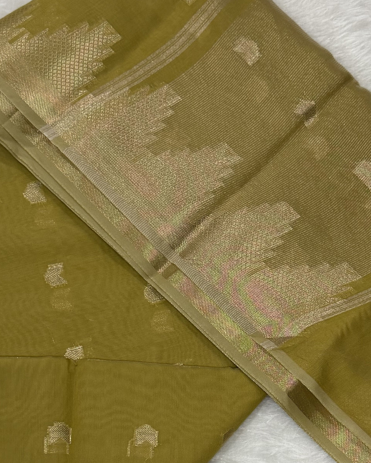 Maheshwari - Cotton Silk - Golden Arrows