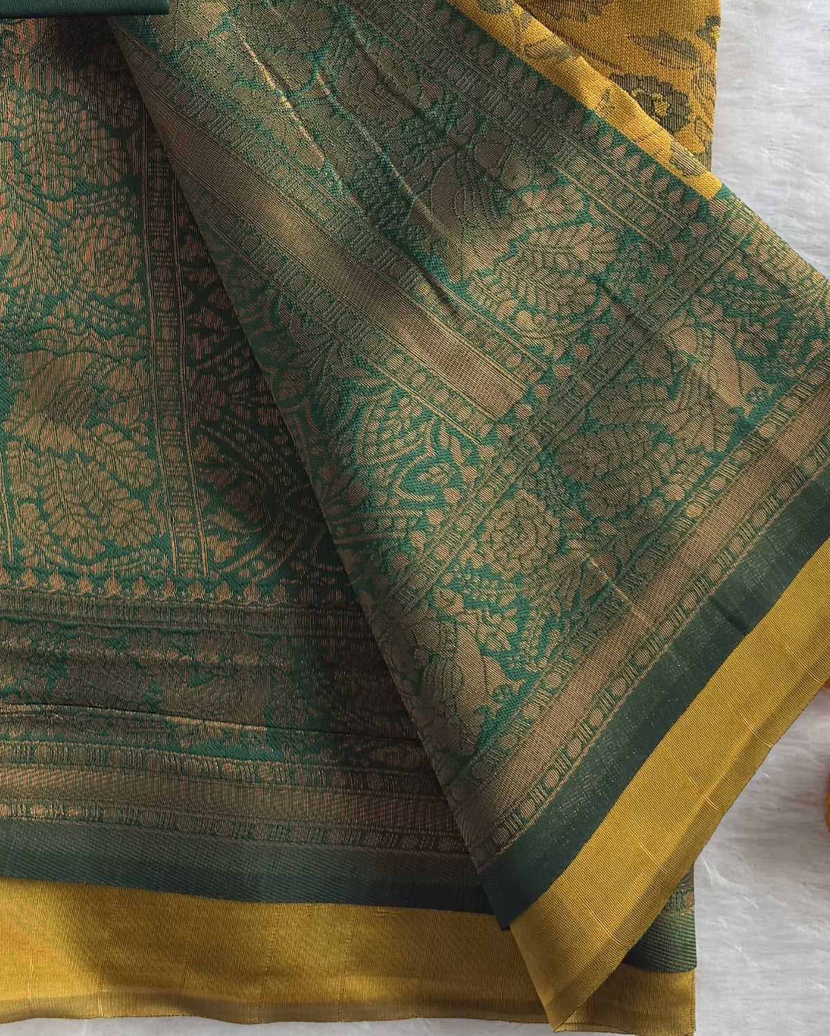 Tissue - Tissue Silk - Mustard Green Tassels