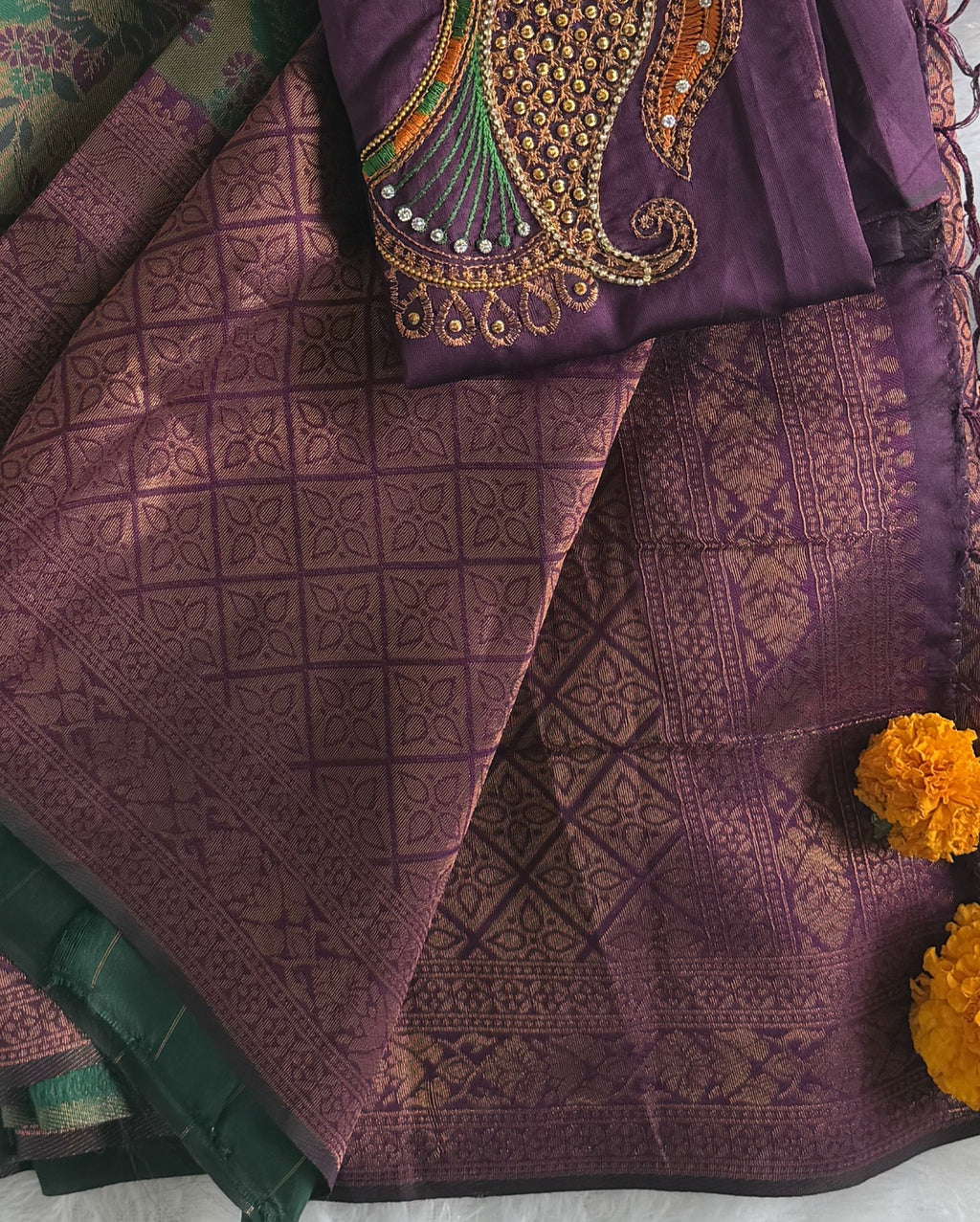 Tissue - Tissue Silk - Purple Green Tassels