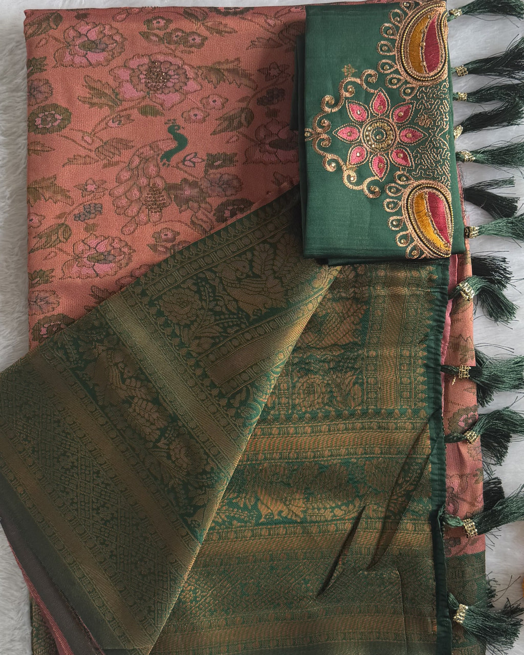 Tissue - Tissue Silk - Peach Green Tassels