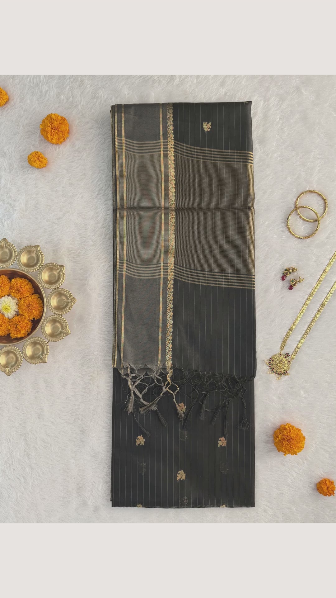 Maheshwari - Cotton Silk - Black Line Border