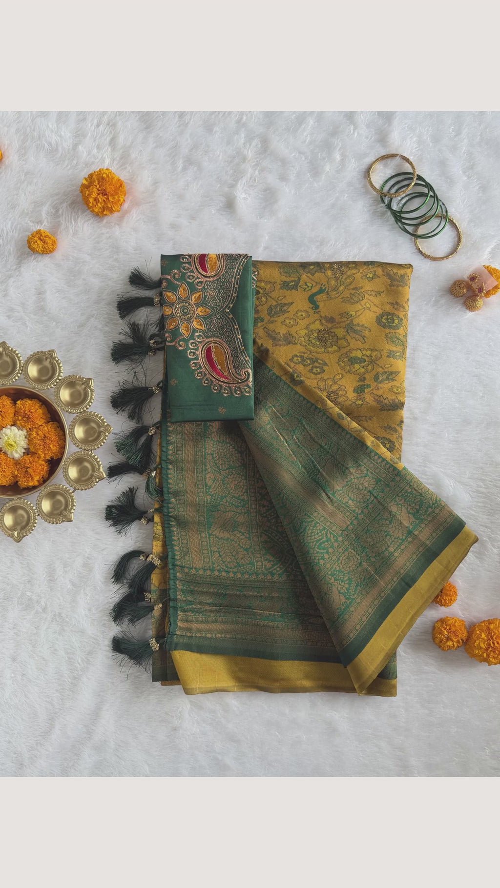 Tissue - Tissue Silk - Mustard Green Tassels