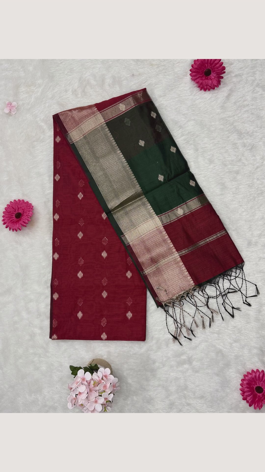 Maheshwari - Cotton Silk - Red Green Butti
